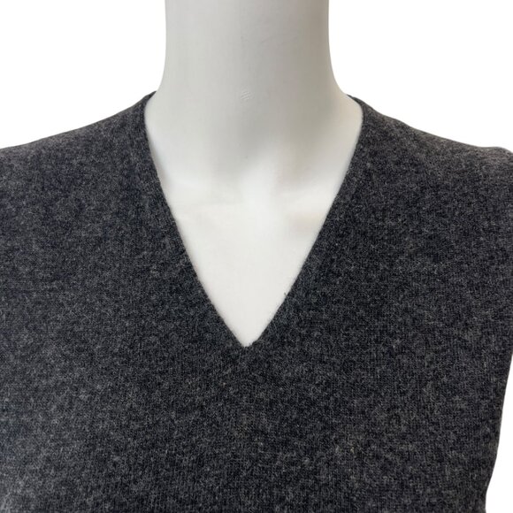 CHANEL 1999A Charcoal Gray Cashmere Wrap Cardigan Sweater Set sz FR 38/6-42/10 - Picture 3 of 16